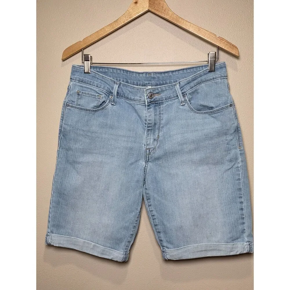 Levi's Light Wash Denim Bermuda Shorts W31 Cuffed Stretch Women's Jean Shorts
